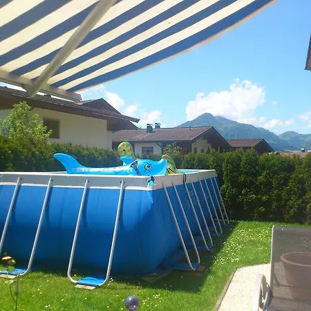 Rupert Und Jasmin Hauser Daire *