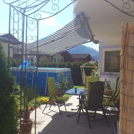 Rupert Und Jasmin Hauser * Sankt Ulrich am Pillersee