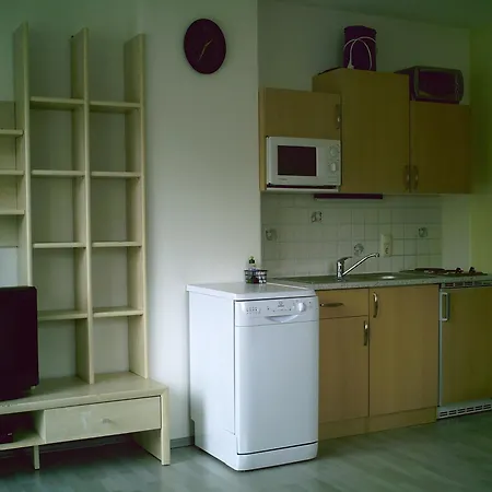 Rupert Und Jasmin Hauser Apartment