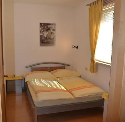 Apartment Rupert Und Jasmin Hauser