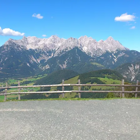 鲁伯特恩德茉莉豪瑟别墅公寓 公寓